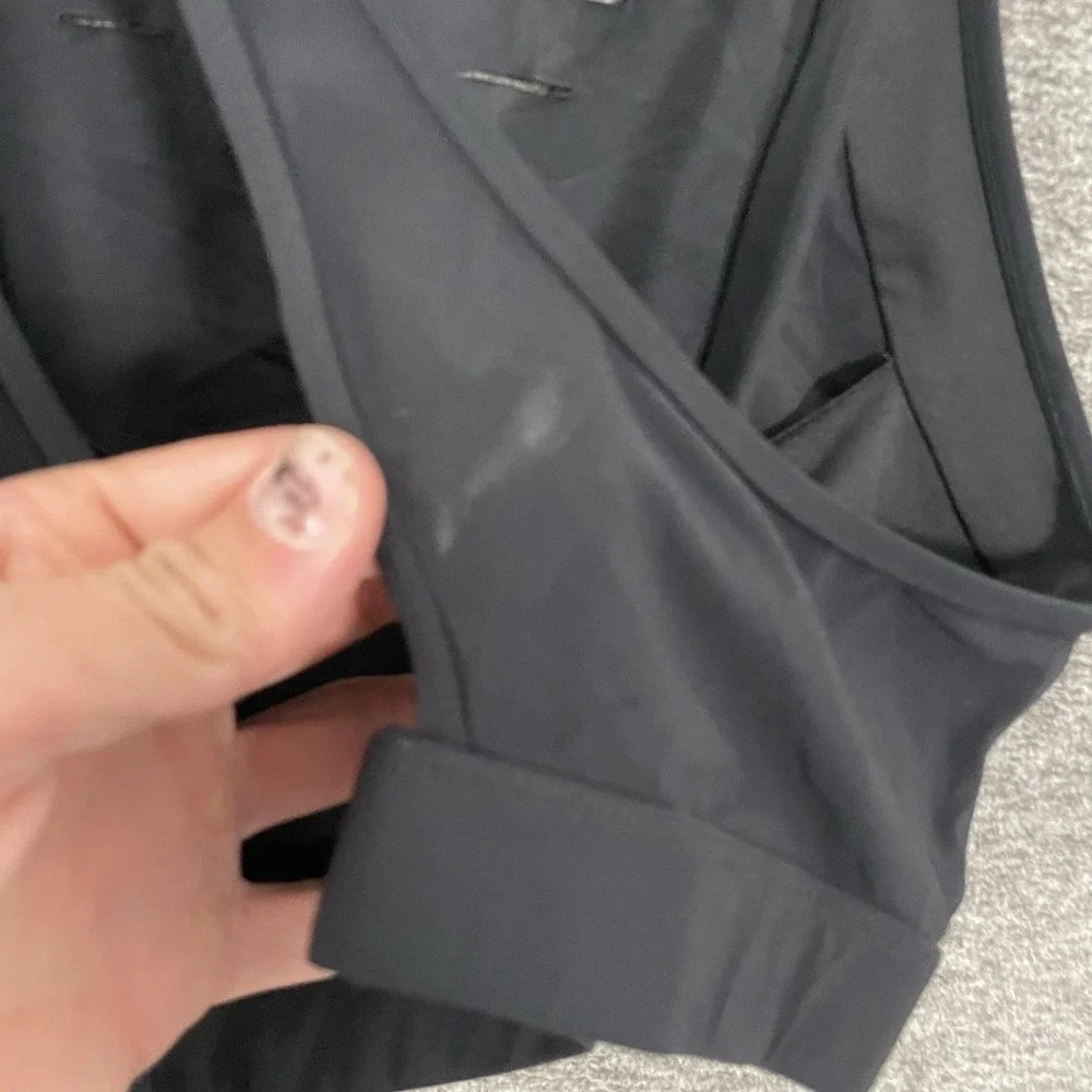 Alo Yoga Sports Bra Womens Medium Black Crossback Logo Band Ventilated Yoga